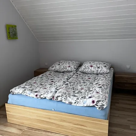 A&r Apartman *